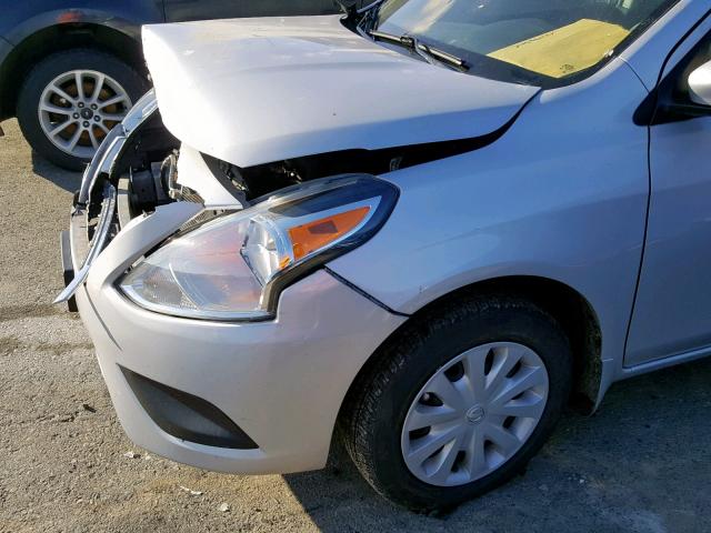 3N1CN7AP9HL850617 - 2017 NISSAN VERSA S SILVER photo 9