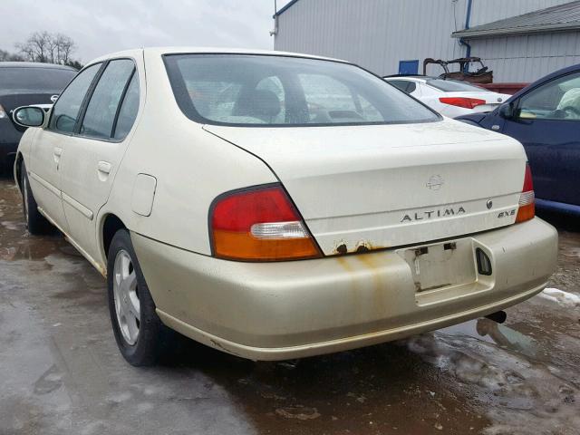 1N4DL01D71C186779 - 2001 NISSAN ALTIMA XE WHITE photo 3