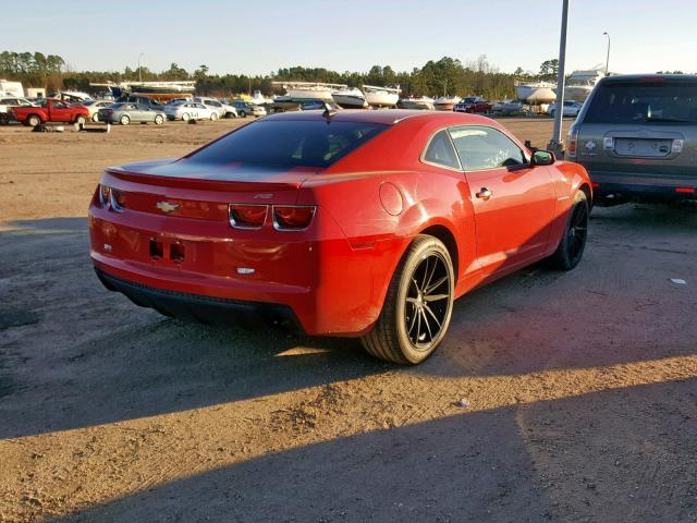 2G1FC1EV3A9143794 - 2010 CHEVROLET CAMARO LT RED photo 4