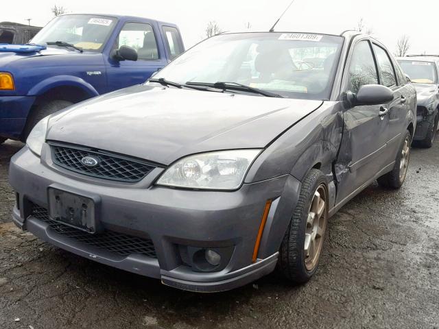 1FAFP38Z57W230284 - 2007 FORD FOCUS ST GRAY photo 2