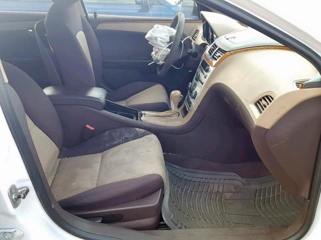 1G1ZC5E16BF332093 - 2011 CHEVROLET MALIBU 1LT 白色 照片 5