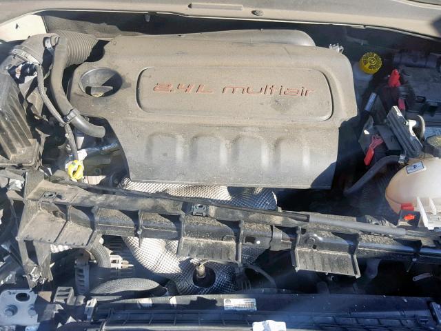 ZACCJAAT1FPB95831 - 2015 JEEP RENEGADE S 奶油色 照片 7