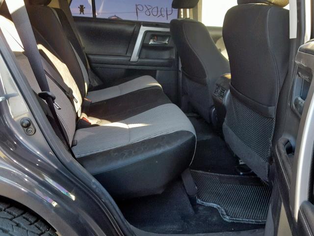 JTEBU5JR9G5306551 - 2016 TOYOTA 4RUNNER SR GRAY photo 6