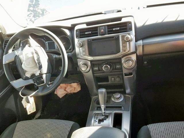 JTEBU5JR9G5306551 - 2016 TOYOTA 4RUNNER SR GRAY photo 9