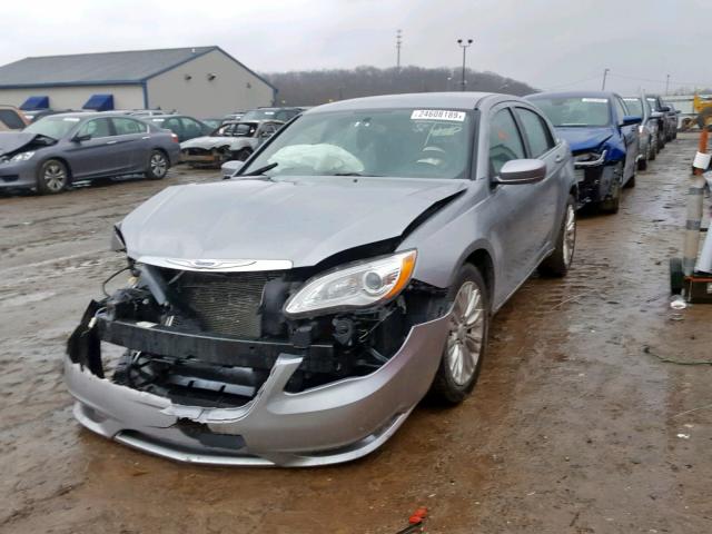 1C3CCBAB4DN671068 - 2013 CHRYSLER 200 LX GRAY photo 2