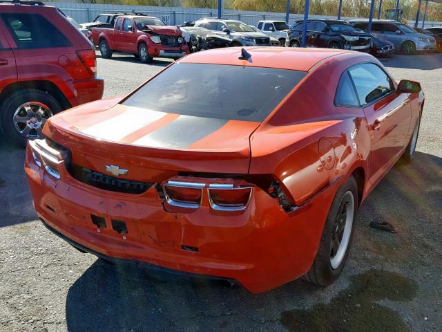 2G1FE1E37D9240462 - 2013 CHEVROLET CAMARO LS ORANGE photo 4