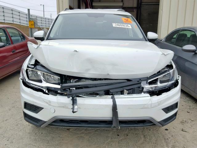 3VV3B7AX1JM207802 - 2018 VOLKSWAGEN TIGUAN SE WHITE photo 9