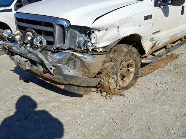 1FTSW31F71EB91366 - 2001 FORD F350 SRW S WHITE photo 9