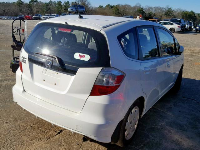 JHMGE8H32DC031234 - 2013 HONDA FIT WHITE photo 4