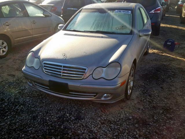 WDBRF61J25A713613 - 2005 MERCEDES-BENZ C 240 SILVER photo 2