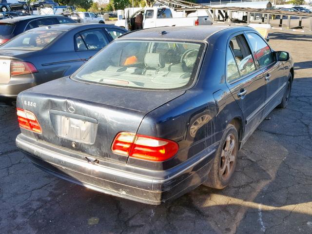 WDBJF65J72B407519 - 2002 MERCEDES-BENZ E 320 BLUE photo 4