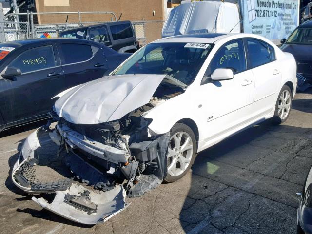 JM1BK324981130661 - 2008 MAZDA 3 S WHITE photo 2