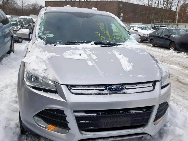 1FMCU9GX3GUC89253 - 2016 FORD ESCAPE SE SILVER photo 9