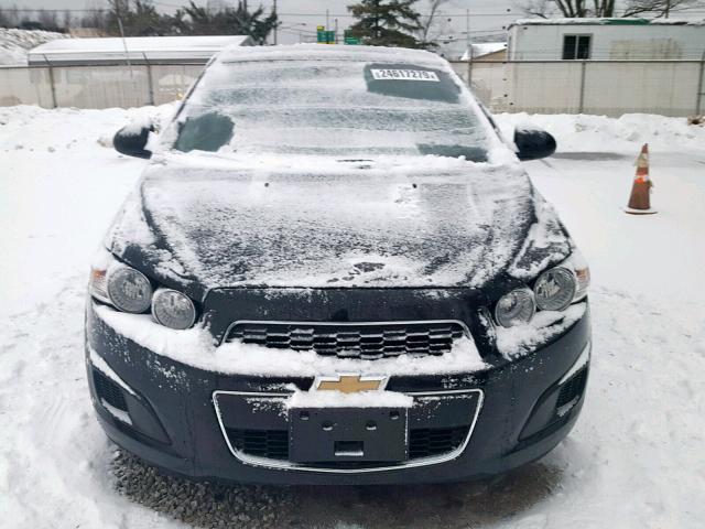 1G1JA5SH9C4185673 - 2012 CHEVROLET SONIC LS 黑色 照片 9