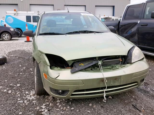 1FAFP34N67W185407 - 2007 FORD FOCUS ZX4 GREEN photo 9