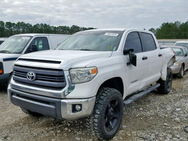 5TFDW5F19EX338931 - 2014 TOYOTA TUNDRA CRE WHITE photo 2