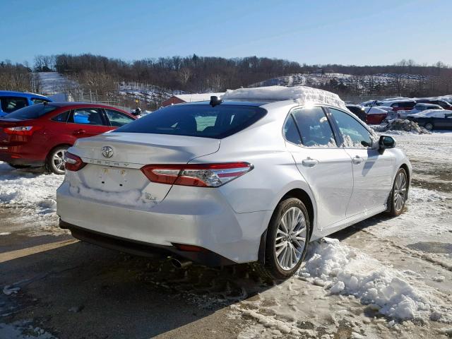 4T1B11HK6JU156180 - 2018 TOYOTA CAMRY L WHITE photo 4