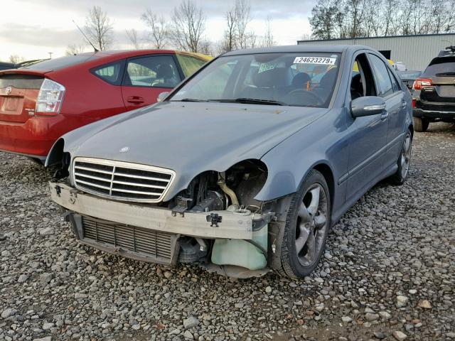 WDBRF40J45F606359 - 2005 MERCEDES-BENZ C 230K SPO SILVER photo 2