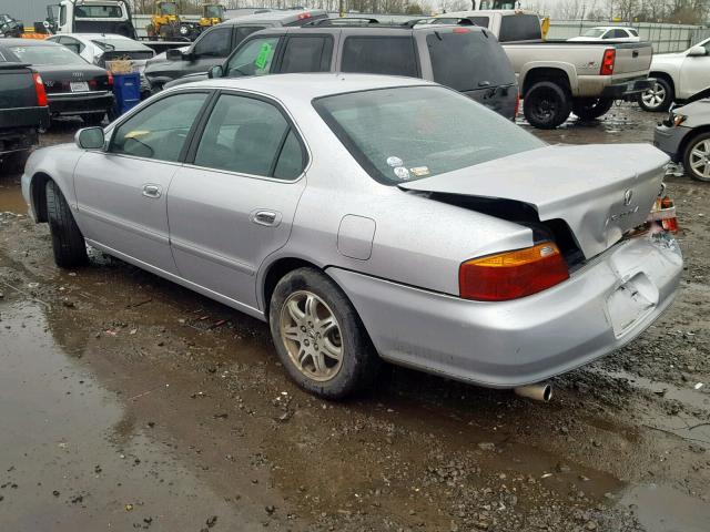 19UUA5648XA043268 - 1999 ACURA 3.2TL SILVER photo 3