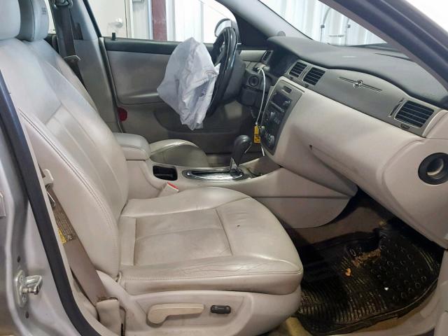 2G1WD58C369184478 - 2006 CHEVROLET IMPALA SUP 银色 照片 5