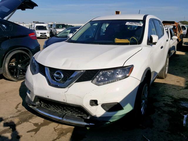 KNMAT2MT6GP655616 - 2016 NISSAN ROGUE S WHITE photo 2