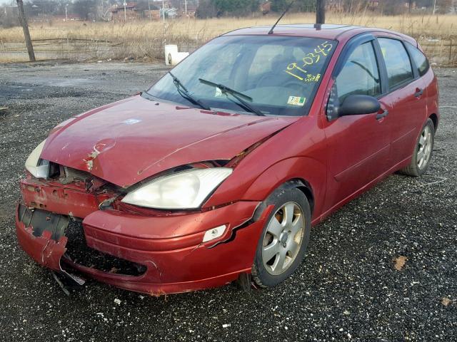 3FAHP373X2R225132 - 2002 FORD FOCUS ZX5 RED photo 2