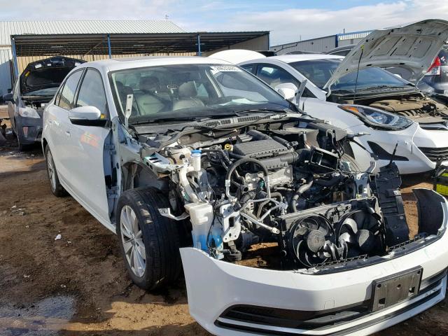 3VWD67AJ1GM265952 - 2016 VOLKSWAGEN JETTA SE WHITE photo 1