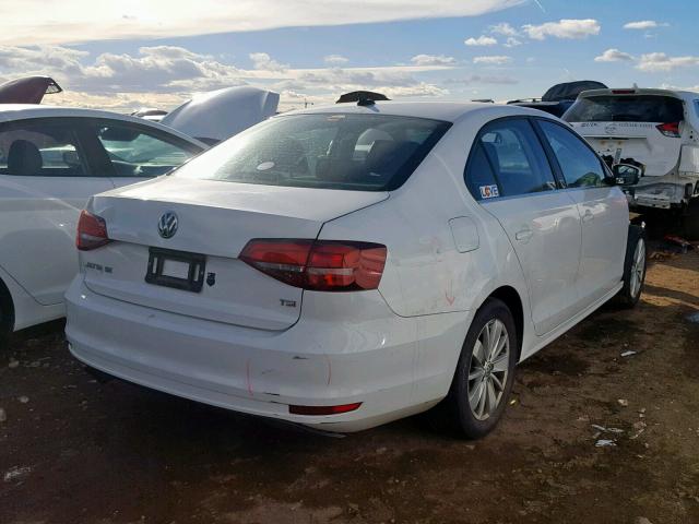 3VWD67AJ1GM265952 - 2016 VOLKSWAGEN JETTA SE WHITE photo 4