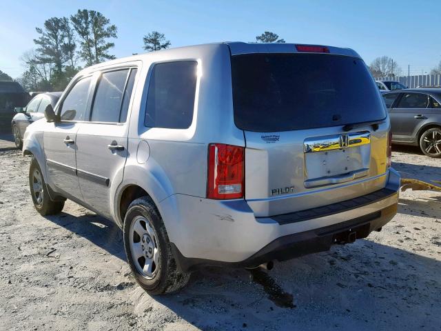 5FNYF3H25DB044852 - 2013 HONDA PILOT LX SILVER photo 3