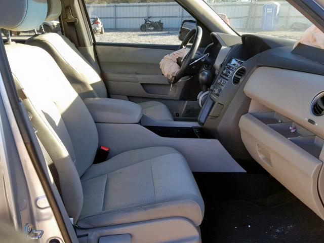 5FNYF3H25DB044852 - 2013 HONDA PILOT LX SILVER photo 5