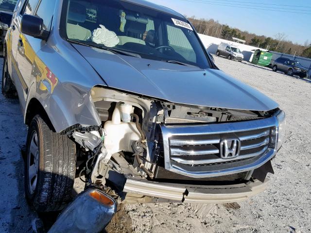 5FNYF3H25DB044852 - 2013 HONDA PILOT LX SILVER photo 9