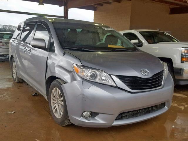 5TDYK3DC9CS276598 - 2012 TOYOTA SIENNA XLE 银色 照片 1