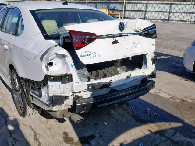 1VWDT7A37HC020165 - 2017 VOLKSWAGEN PASSAT R-L 白色 照片 9
