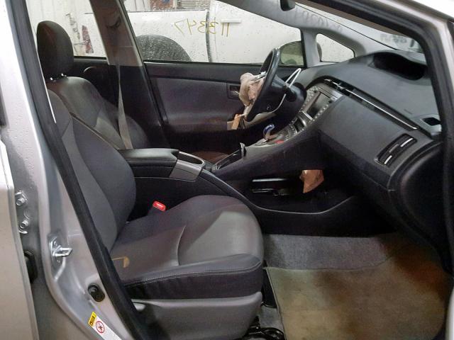 JTDKN3DU4C5392657 - 2012 TOYOTA PRIUS SILVER photo 5