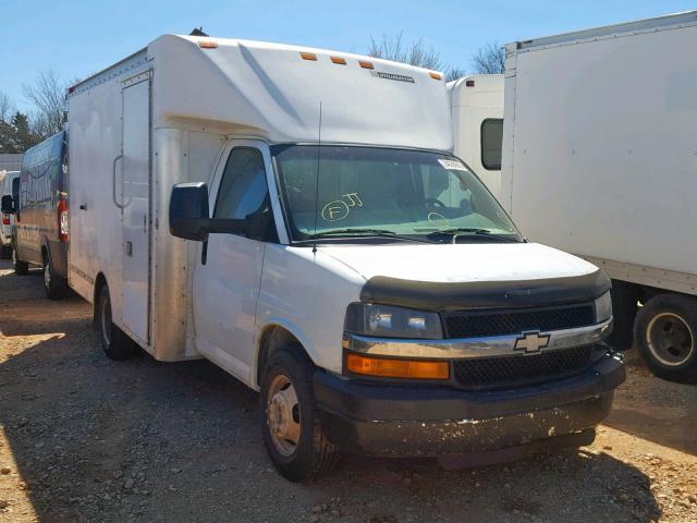 1GB3G2CG8D1124065 - 2013 CHEVROLET EXPRESS G3 WHITE photo 1