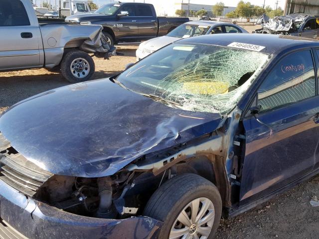 3VW2K7AJ1EM392894 - 2014 VOLKSWAGEN JETTA BASE BLUE photo 9