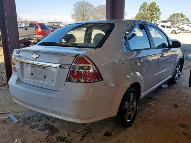 KL1TD5DEXBB136428 - 2011 CHEVROLET AVEO LS WHITE photo 4