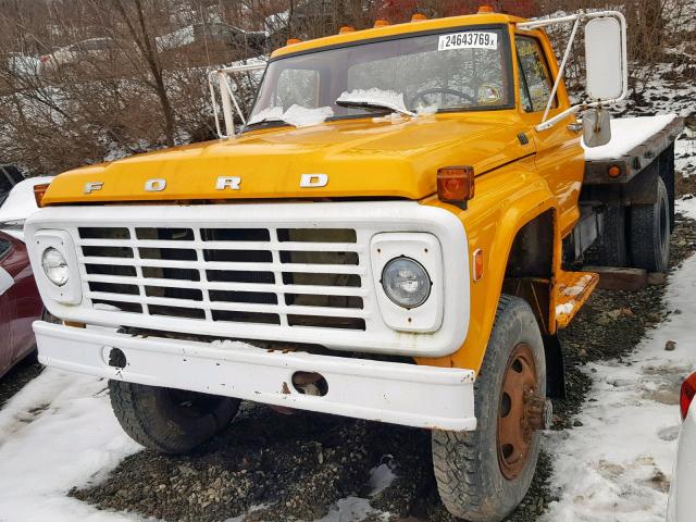 F66EV020241 - 1977 FORD F-600 YELLOW photo 2