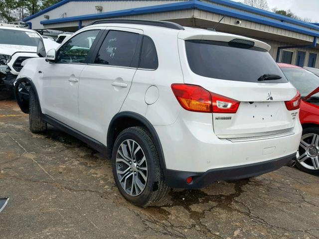 JA4AP4AW2GZ042633 - 2016 MITSUBISHI OUTLANDER WHITE photo 3