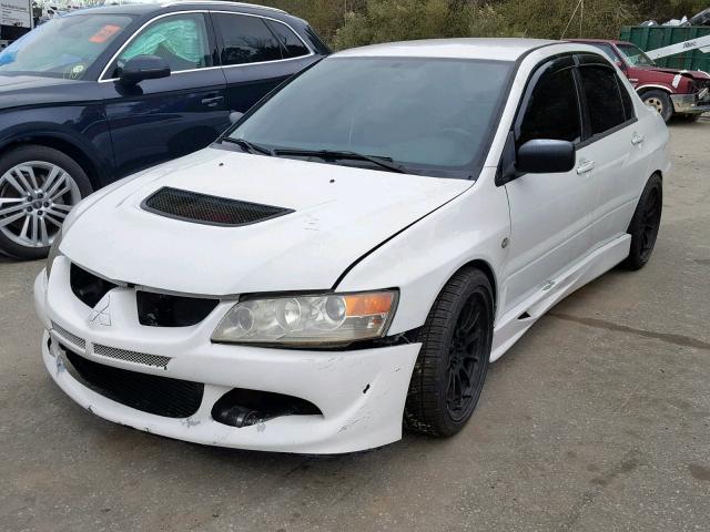 JA3AH86D54U060830 - 2004 MITSUBISHI LANCER EVO WHITE photo 2