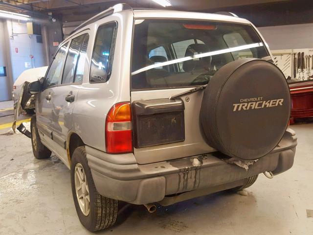 2CNBJ134446906347 - 2004 CHEVROLET TRACKER SILVER photo 3