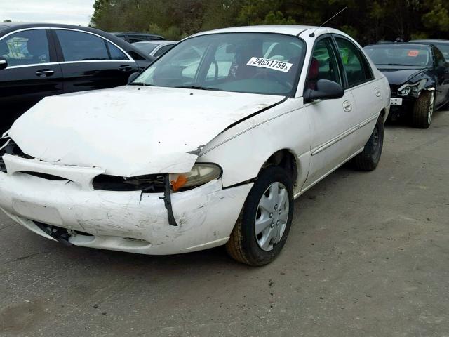 1FALP13PXVW139005 - 1997 FORD ESCORT LX WHITE photo 2