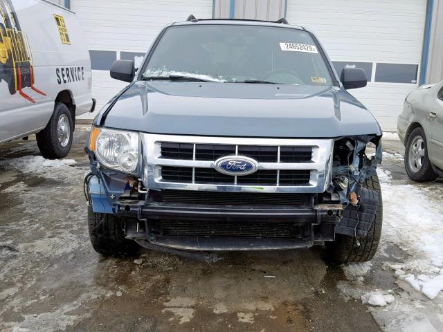 1FMCU9D77BKB71781 - 2011 FORD ESCAPE XLT BLUE photo 9