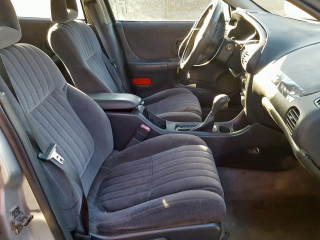 1G2WK52J52F103751 - 2002 PONTIAC GRAND PRIX SILVER photo 5