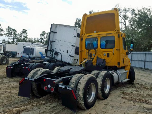 1FUJGEDV0DSBU6696 - 2013 FREIGHTLINER CASCADIA 1 YELLOW photo 4