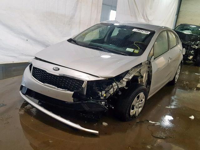 3KPFK4A71JE270788 - 2018 KIA FORTE LX SILVER photo 2