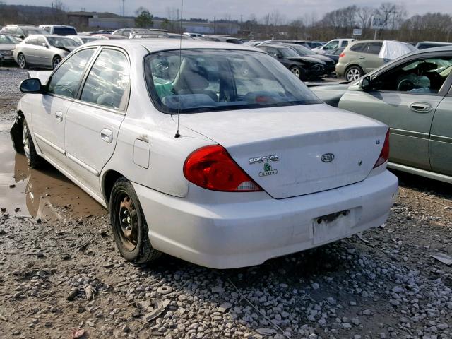 KNAFB121525152522 - 2002 KIA SPECTRA BA WHITE photo 3