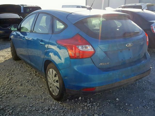 1FAHP3K26CL109750 - 2012 FORD FOCUS SE BLUE photo 3