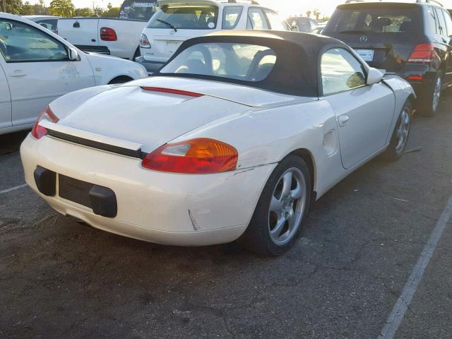 WP0CA29891U620774 - 2001 PORSCHE BOXSTER WHITE photo 4