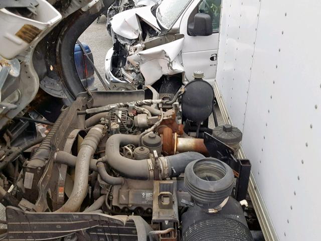 3FRLL45Z26V339915 - 2006 FORD LOW CAB FO WHITE photo 7